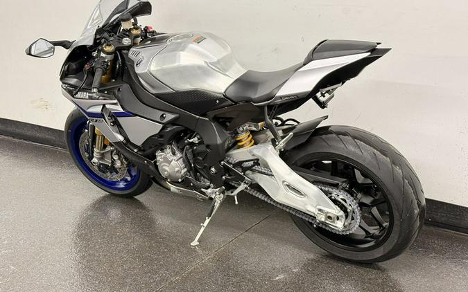 2016 Yamaha YZF-R1M