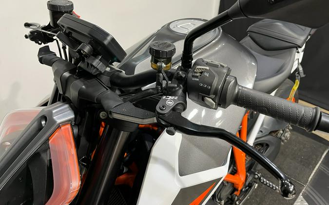 2017 KTM 1290 Super Duke R