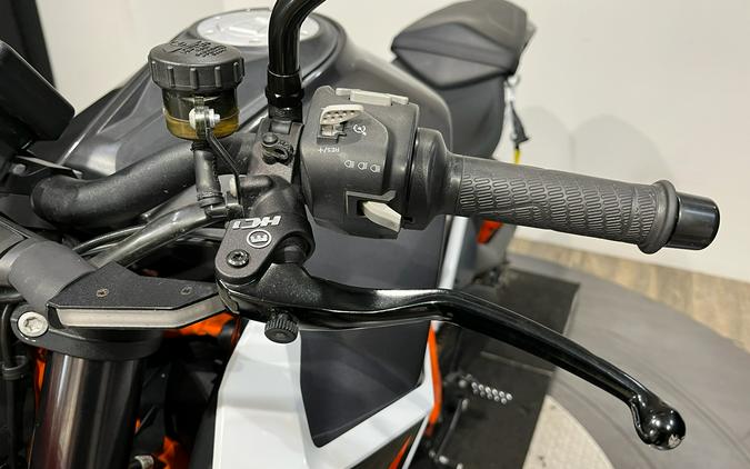 2017 KTM 1290 Super Duke R