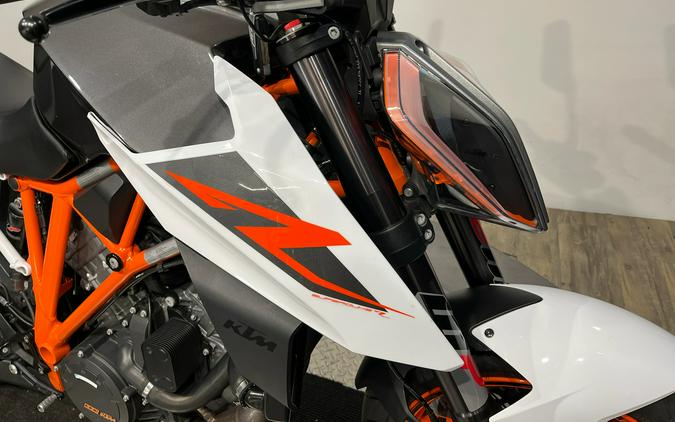 2017 KTM 1290 Super Duke R