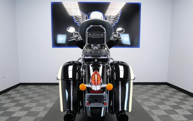 2019 Indian Motorcycle® Chieftain® Classic Thunder Black / Ivory Cream