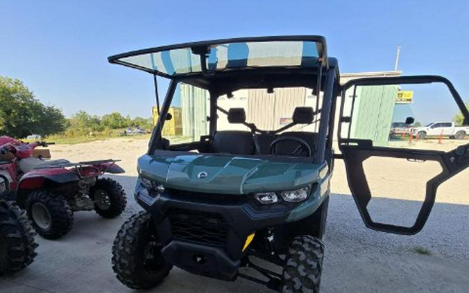 2025 Can-Am Defender DPS HD7