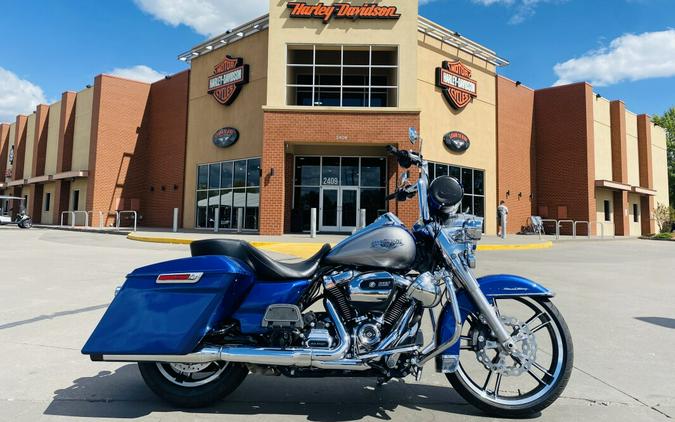 2017 Harley-Davidson Road King FLHR