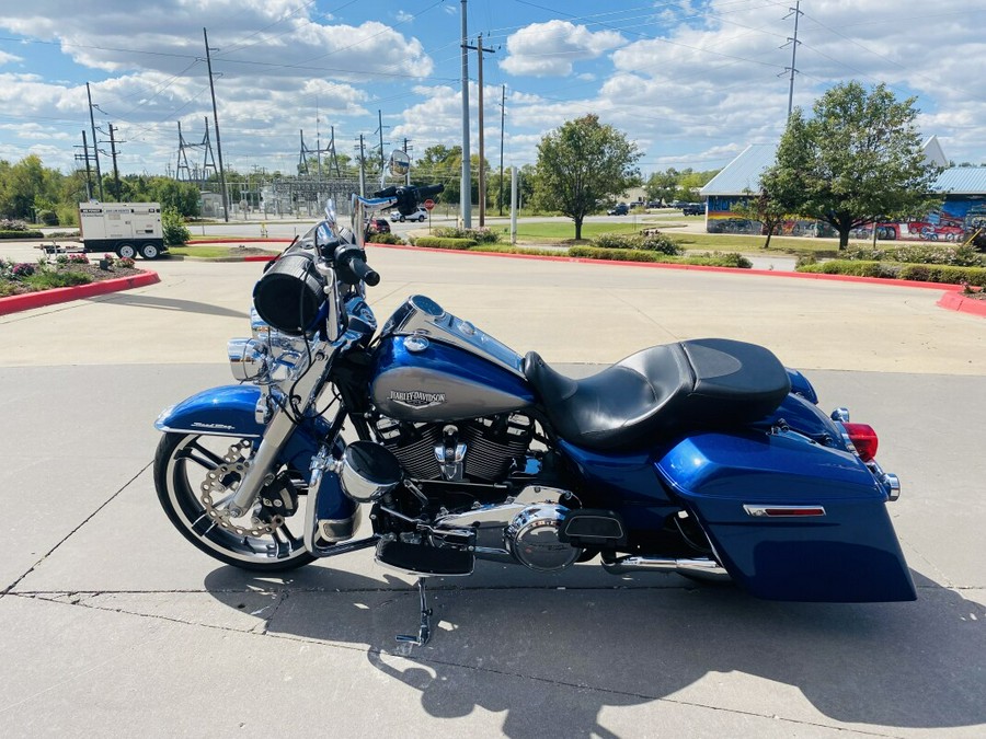 2017 Harley-Davidson Road King FLHR