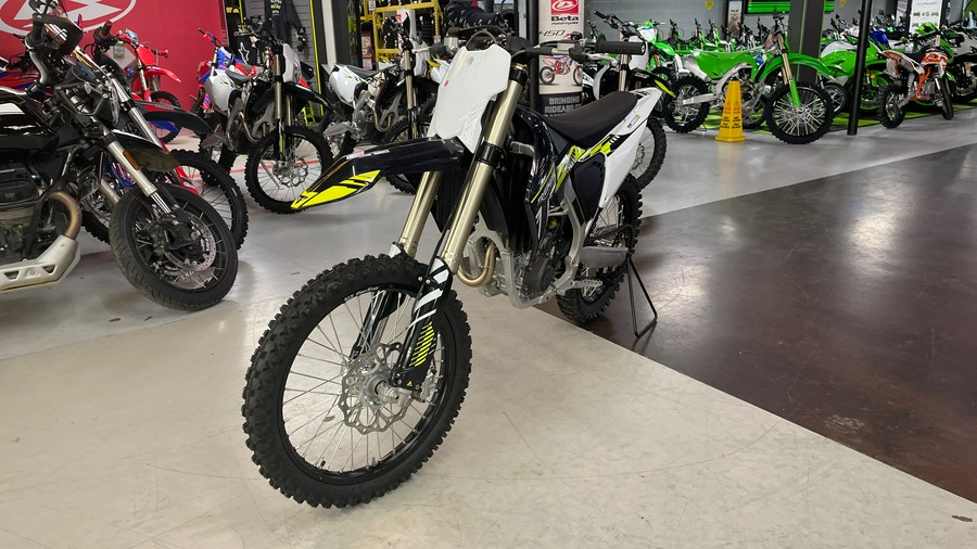 2025 Triumph TF 250-X - Full Arkapovic Exhaust!