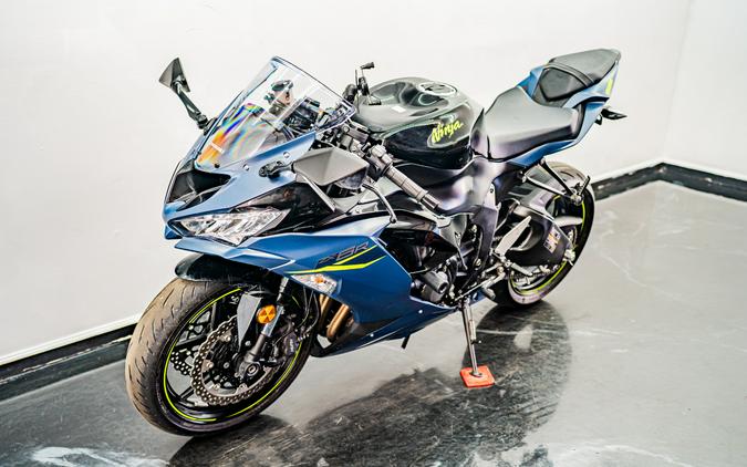 2022 Kawasaki Ninja ZX-6R KRT Edition