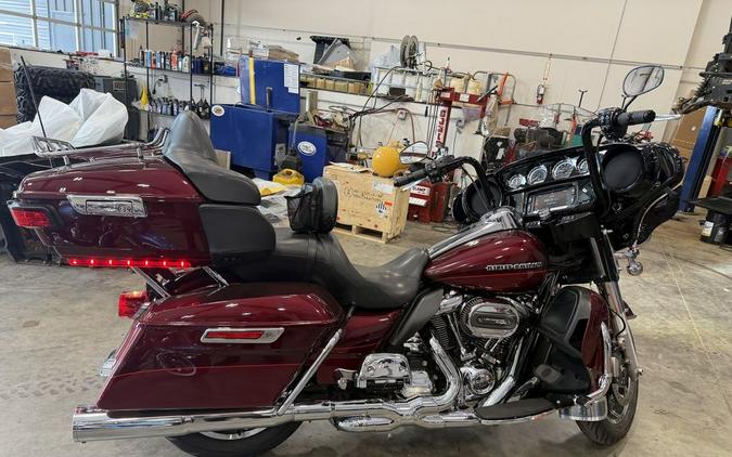 2017 Harley-Davidson® FLHTK - Ultra Limited