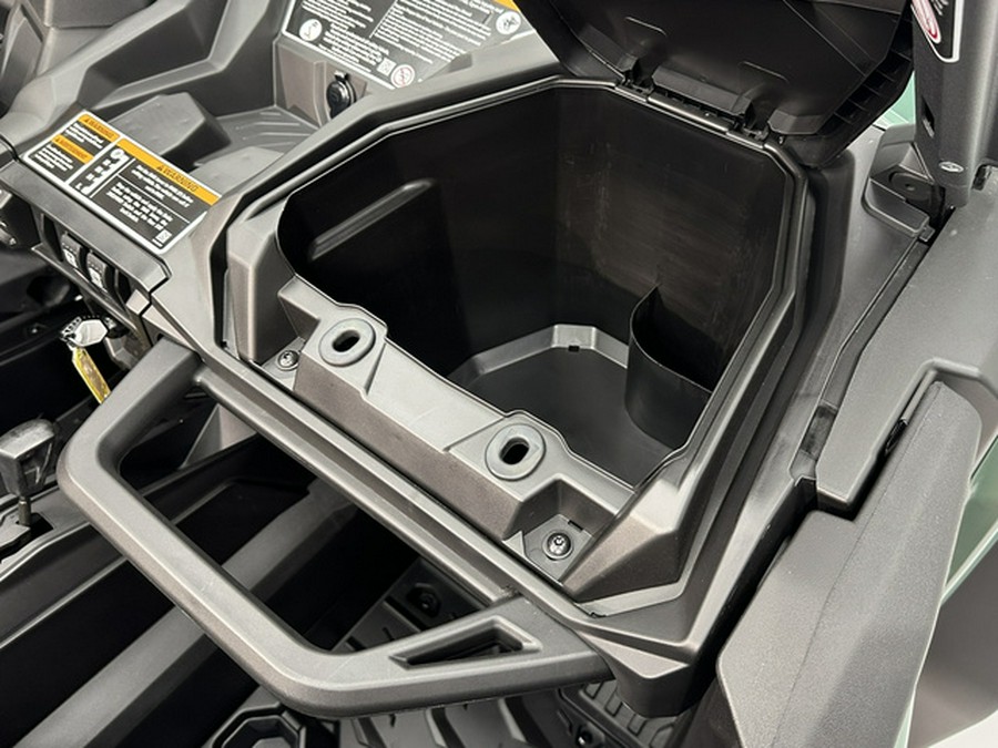 2026 Can-AM Commander DPS 700