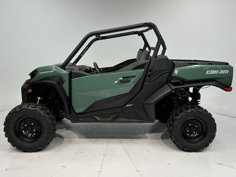 2026 Can-AM Commander DPS 700