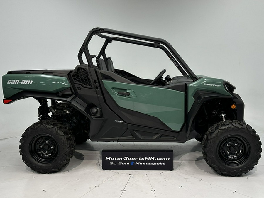2026 Can-AM Commander DPS 700