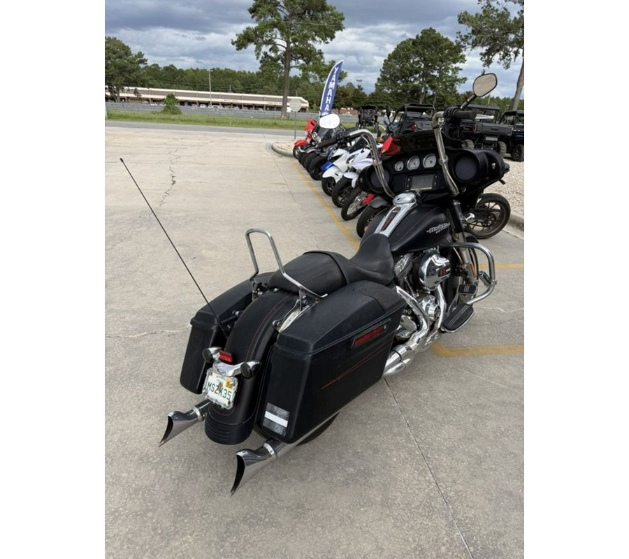 2015 Harley-Davidson® FLHXS - Street Glide® Special