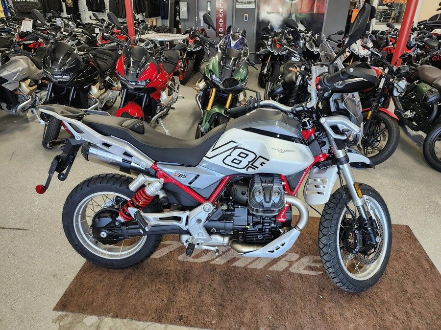 2025 Moto Guzzi V85 TT