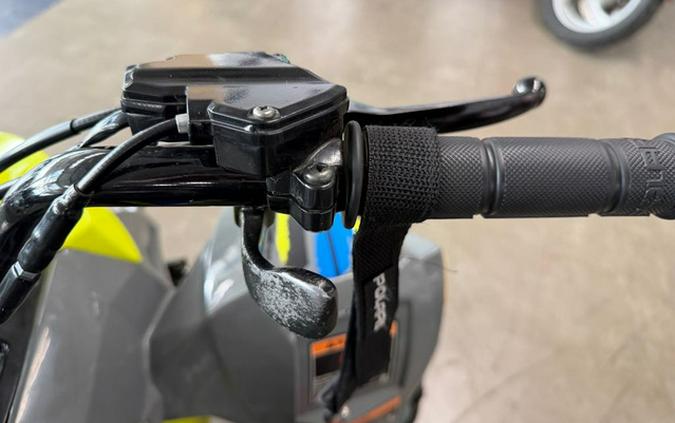 2023 Polaris OUTLAW 110 EFI - AVALANCHE GRAY / LIME