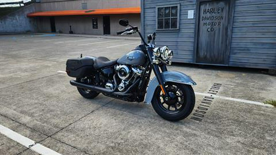 2026 Harley-Davidson Heritage Softail Solo
