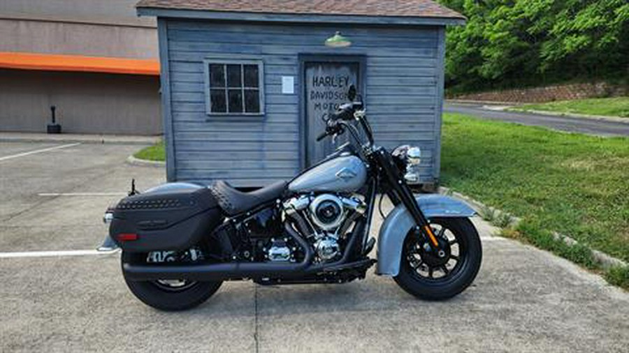 2026 Harley-Davidson Heritage Softail Solo