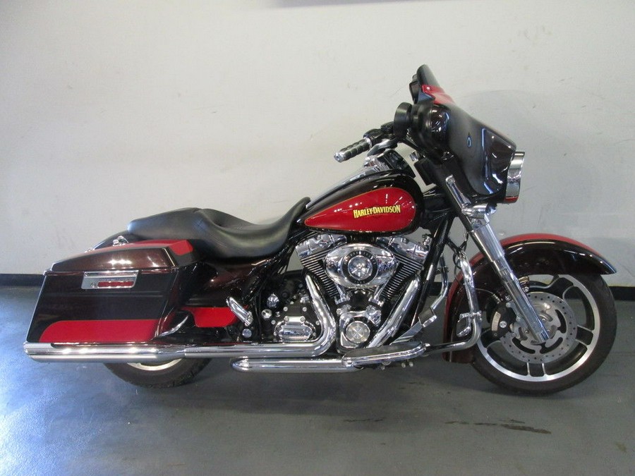 2010 Harley-Davidson® FLHX - Street Glide®