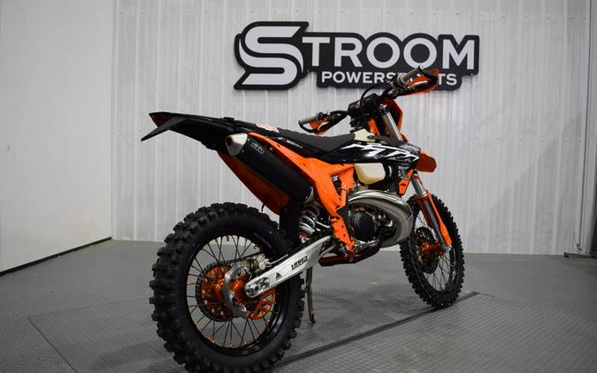 2025 KTM 300 XC-W Factory Edition First Look [11 Fast Facts]