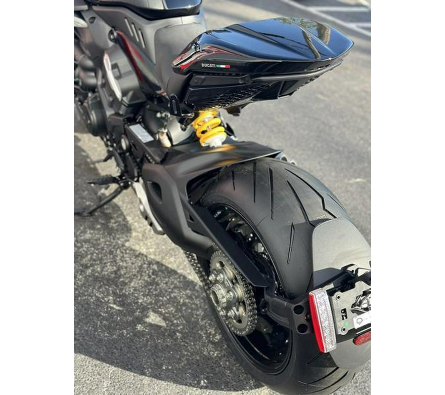 2024 Ducati Diavel V4 Black