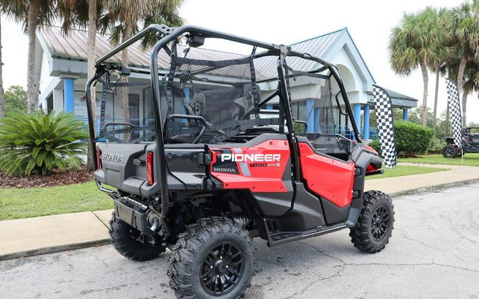 2024 Honda Pioneer 1000-5 Deluxe