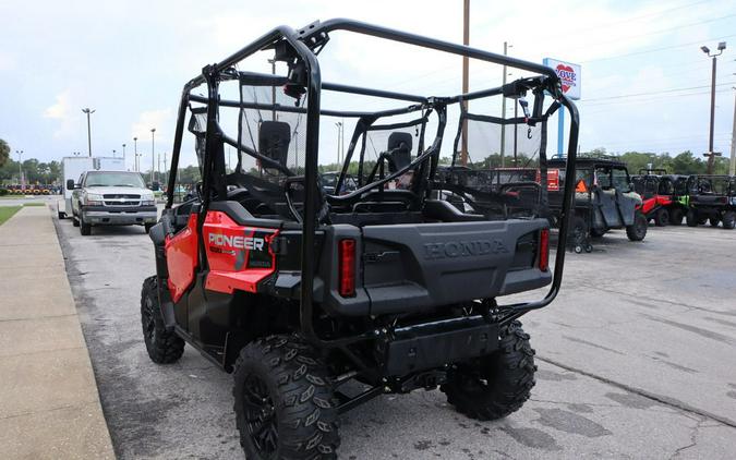 2024 Honda Pioneer 1000-5 Deluxe