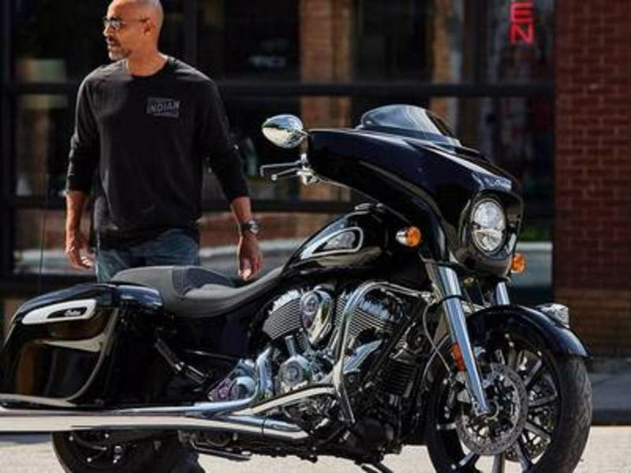 2023 Indian Motorcycle® Chieftain® Limited Black Metallic