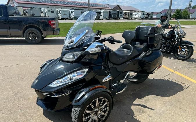 2015 Can-Am Spyder® RT Limited