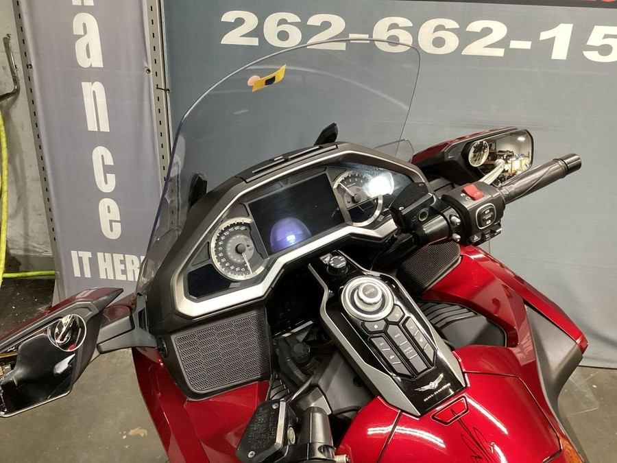 2019 Honda® Gold Wing Tour Candy Ardent Red