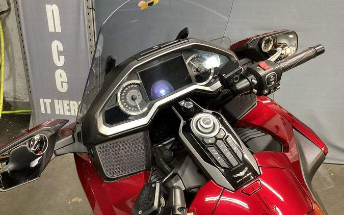 2019 Honda® Gold Wing Tour Candy Ardent Red