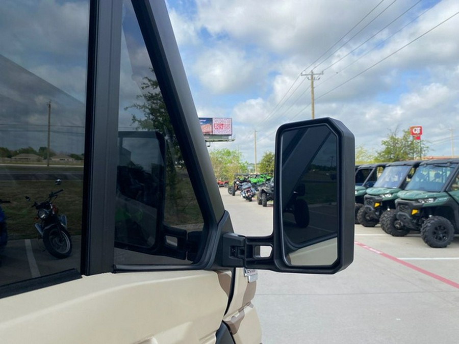 2026 Can-Am Defender PRO Limited HD10
