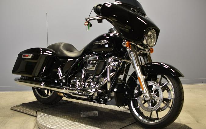 2022 Harley-Davidson Street Glide FLHX
