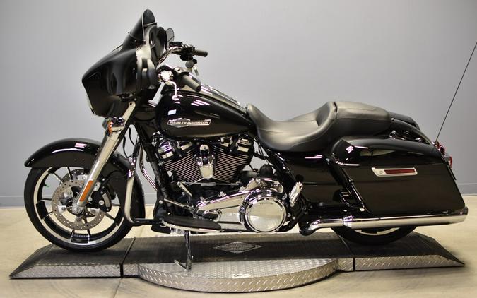 2022 Harley-Davidson Street Glide FLHX
