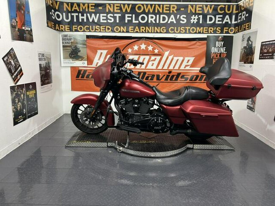 FLHXS 2019 Street Glide Special