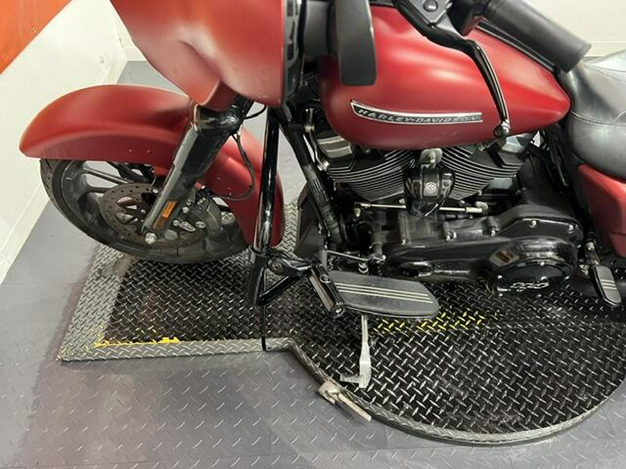 FLHXS 2019 Street Glide Special