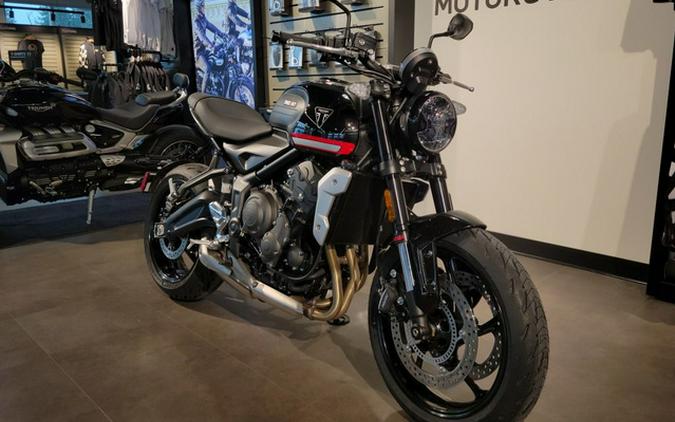 2023 Triumph Trident 660 Sapphire Black