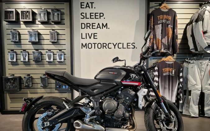 2023 Triumph Trident 660 Sapphire Black