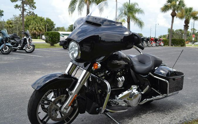 2017 Harley-Davidson® Street Glide® Special - FLHXS