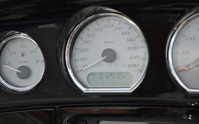 2017 Harley-Davidson® Street Glide® Special - FLHXS