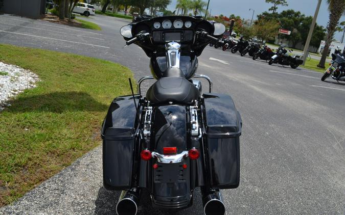 2017 Harley-Davidson® Street Glide® Special - FLHXS