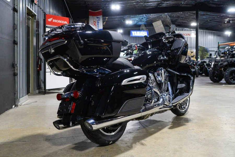 2022 Indian Motorcycle Pursuit® Limited® with Premium Package