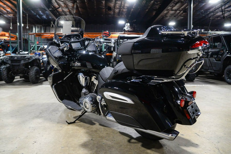 2022 Indian Motorcycle Pursuit® Limited® with Premium Package
