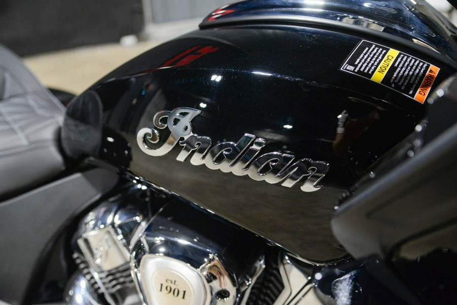 2022 Indian Motorcycle Pursuit® Limited® with Premium Package