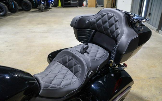 2022 Indian Motorcycle Pursuit® Limited® with Premium Package
