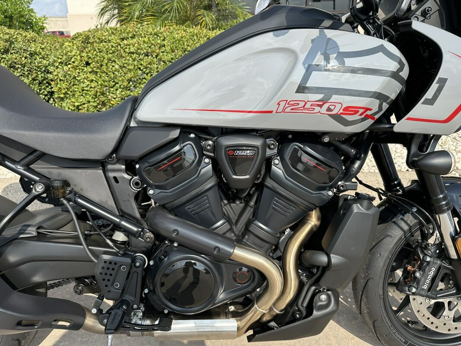 2025 Harley-Davidson Pan America 1250 ST