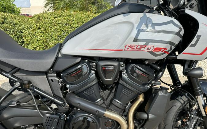 2025 Harley-Davidson Pan America 1250 ST