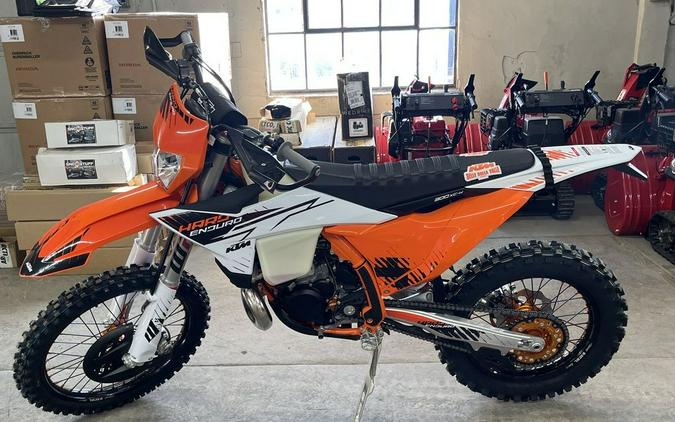 2026 KTM 300 XC-W Hardenduro