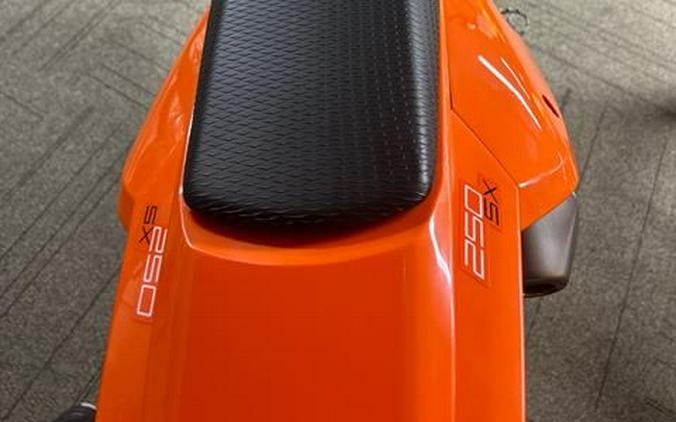 2025 KTM SX 250