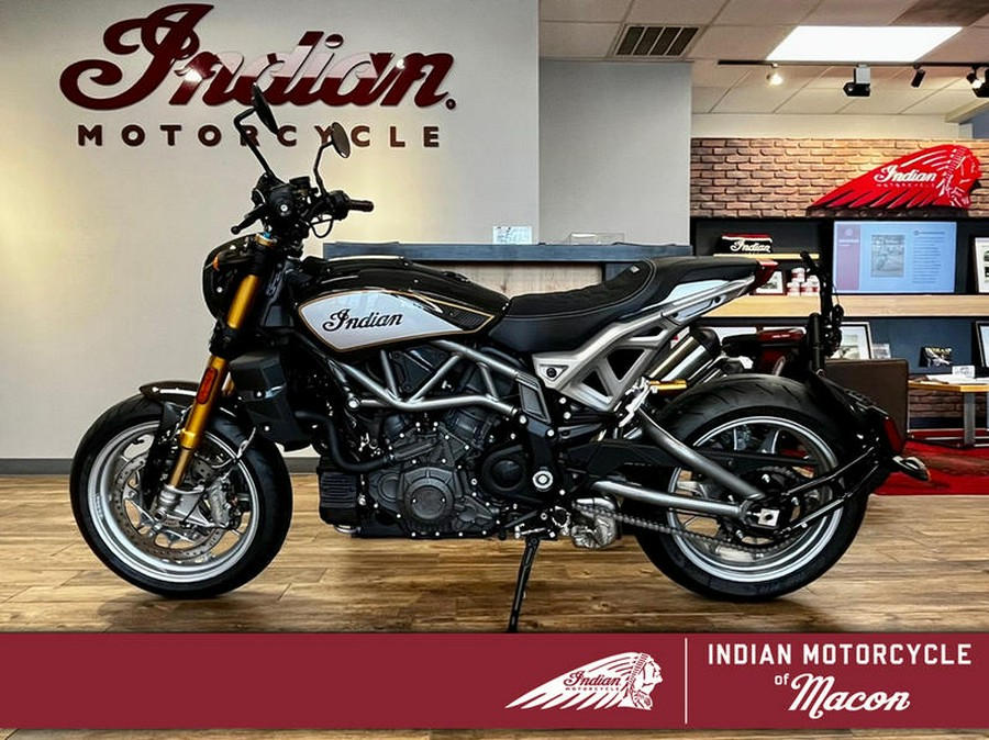 2023 Indian Motorcycle® FTR R Carbon Carbon Fiber