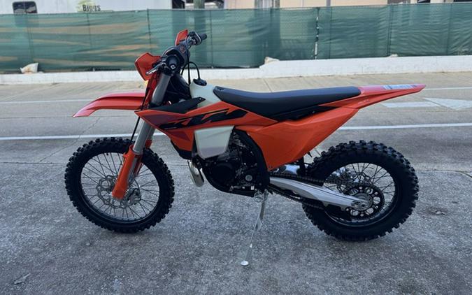 2025 KTM 300 XC 300