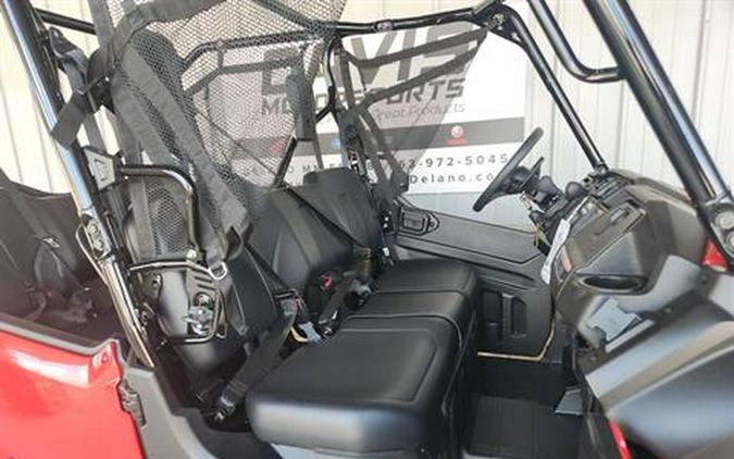 2025 Honda Pioneer 1000-6 Deluxe Crew