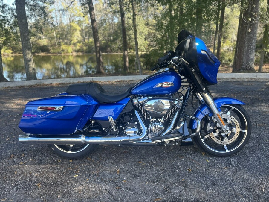 FLHX 2024 Street Glide®